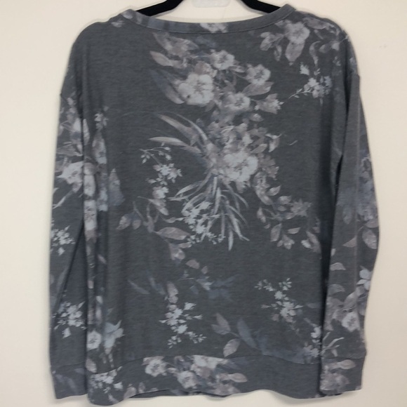 Chaser Semaj Scoop Neck Gray Floral Sweatshirt Small - Picture 4 of 7